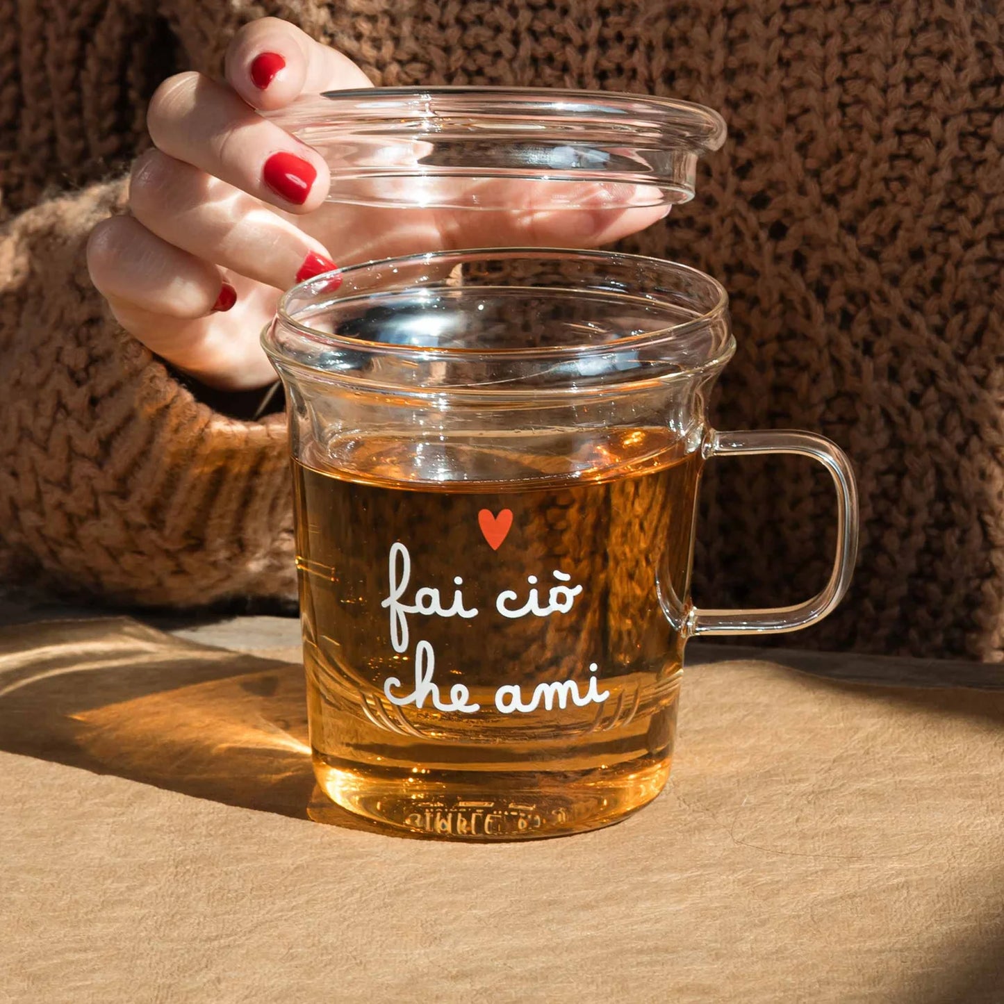 Simple Day mug con infusore "fai ciò che ami"